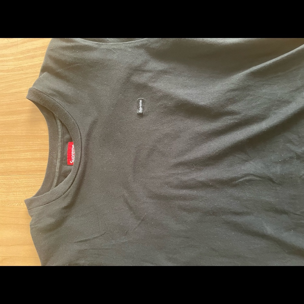Supreme mini box logo